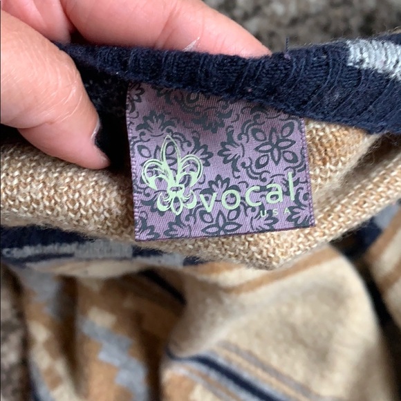 Cardigan - Picture 2 of 3